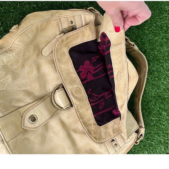 Marc Jacobs Pattern Logo Calf Genuine Leather Tan Large Tote Shoulder Bag - Picture 15 of 17